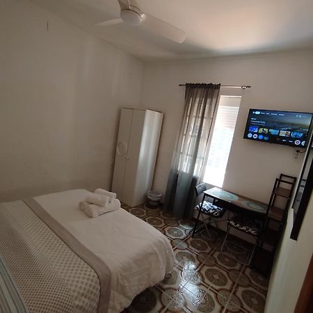 Malaga Center Rooms Εξωτερικό φωτογραφία