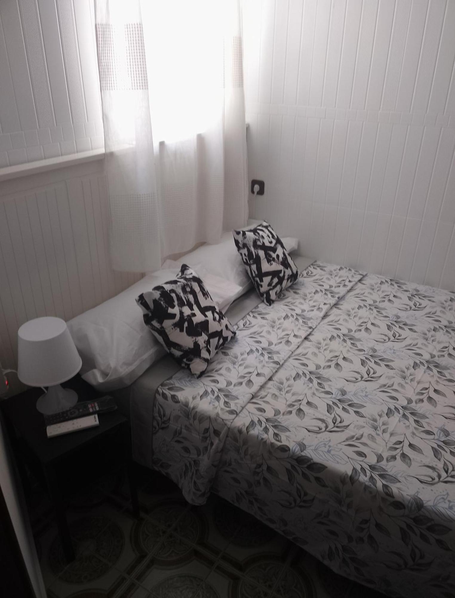 Malaga Center Rooms Δωμάτιο φωτογραφία